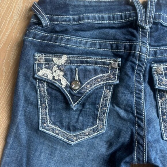 WESTERN - FLORAL RHINESTONE - DARK WASH BOOT CUT JEANS - SIZE 26 - Picture 7 of 8